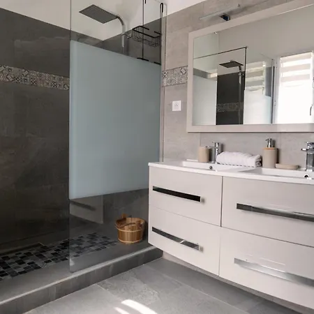 De Standing Vista - Domaine Romella - Piscine - Vue De Padula * Oletta