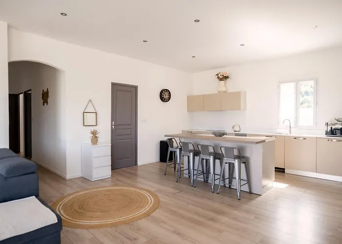 De Standing Vista - Domaine Romella - Piscine - Vue De Padula Villa