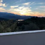 De Standing Vista - Domaine Romella - Piscine - Vue De Padula 奥莱塔