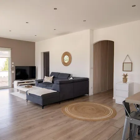 Willa De Standing Vista - Domaine Romella - Piscine - Vue De Padula *