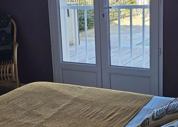 De Standing Vista - Domaine Romella - Piscine - Vue De Padula *