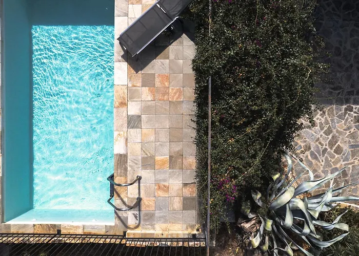빌라 De Standing Vista - Domaine Romella - Piscine - Vue De Padula 올레타